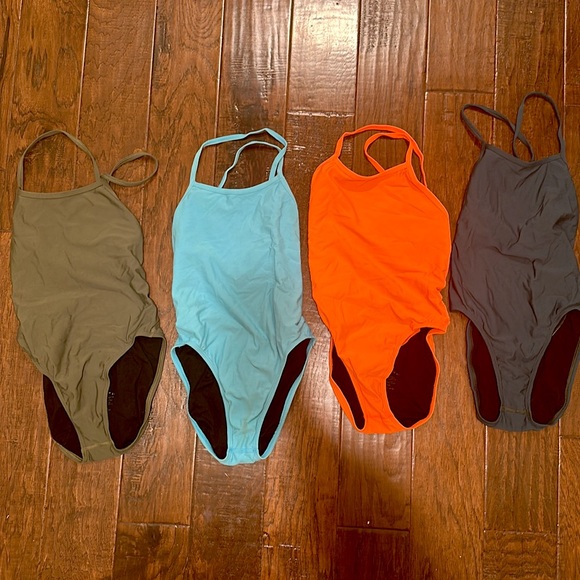 Jolyn Brandon 2 Swim One-Piece Size 26 - Picture 1 of 4